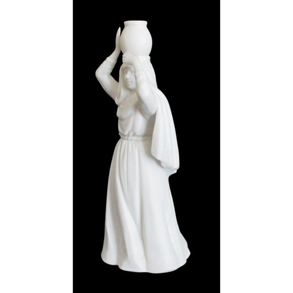 Avon Nativity Collectibles Women with Water Jar Figurine Vintage 1990 - Picture 4 of 8